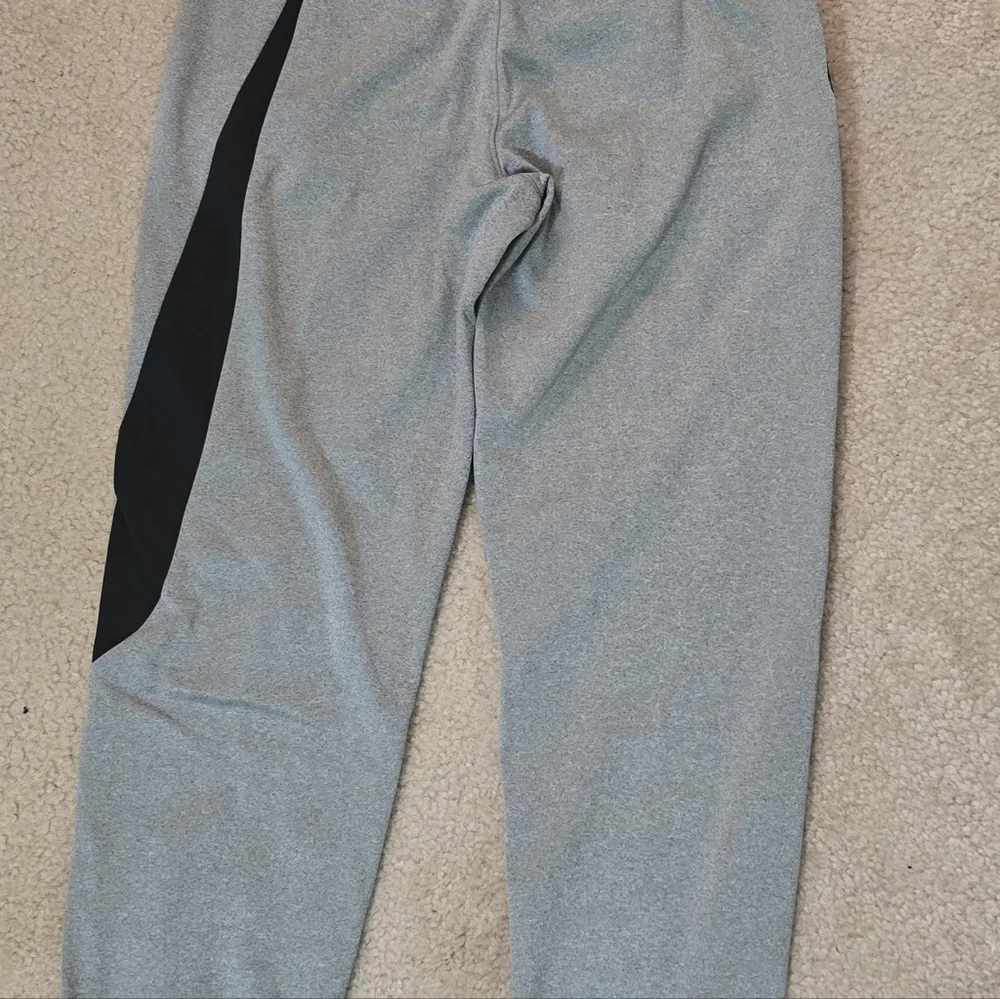 Nike Dri-fit Grey Hoodie & Joggers Set with Black Swoosh - Picture 5 of 6